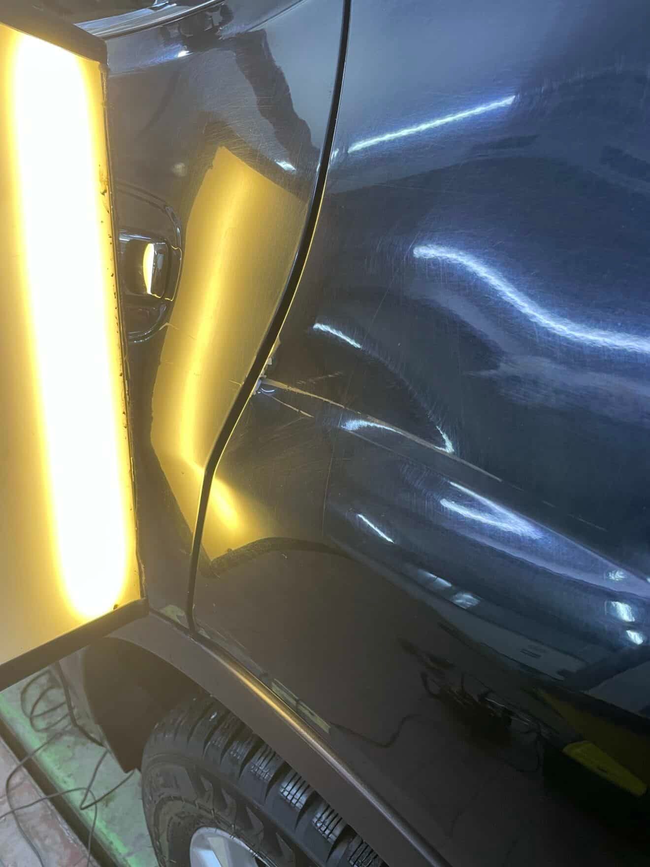 Удаление вмятины на двери nissan