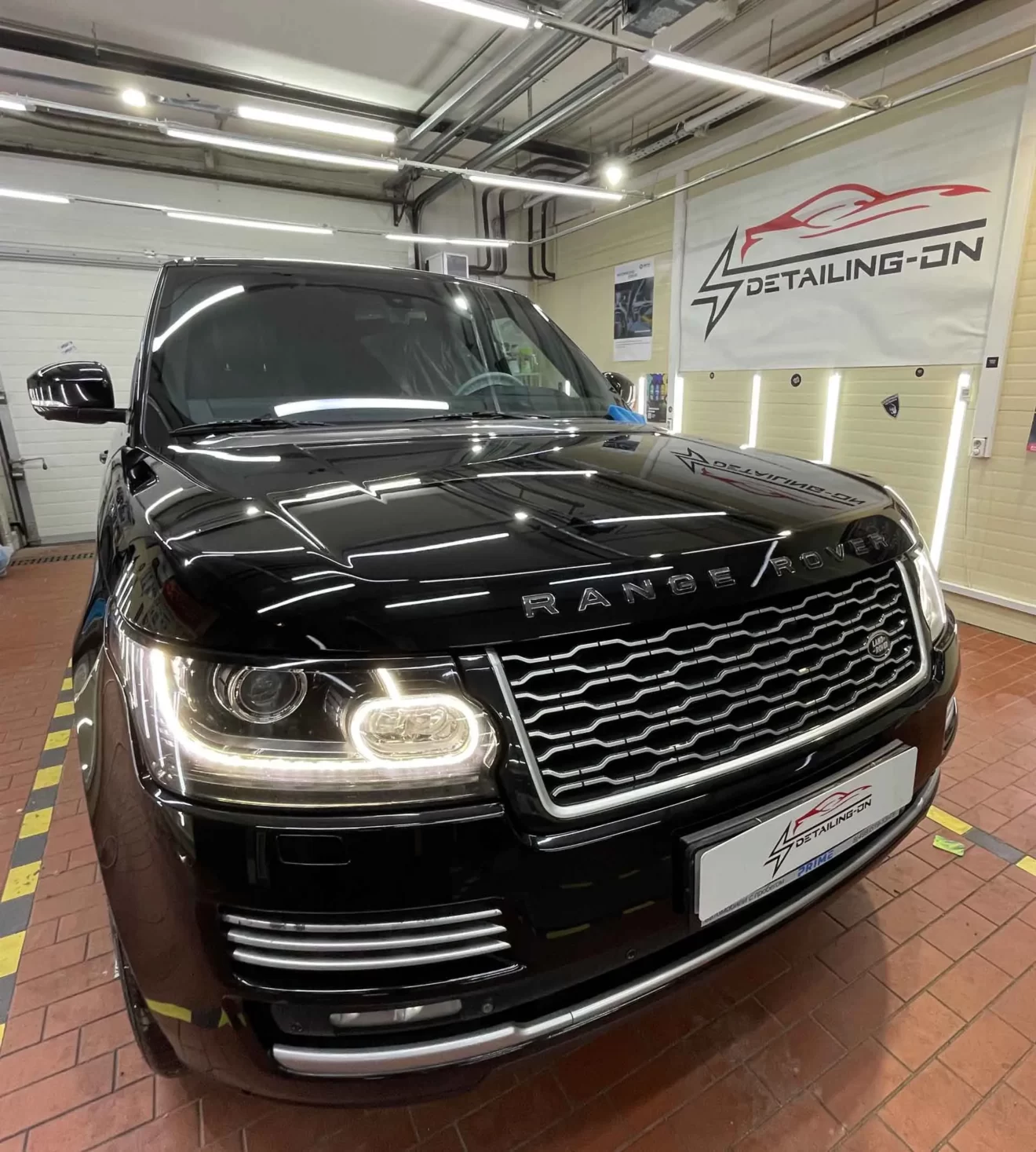 Покрытие кузова керамикой Range Rover Vogua
